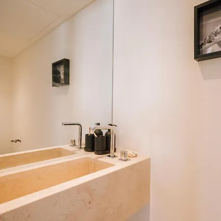Ade - 2 Bedrooms And Parking In Alcantara Appartement *