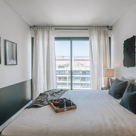 Ade - 2 Bedrooms And Parking In Alcantara