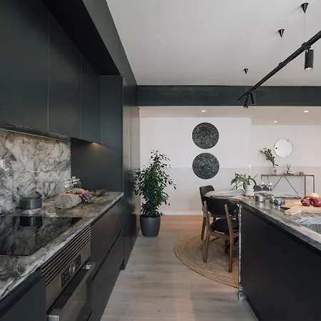 Ade - 2 Bedrooms And Parking In Alcantara Lisboa