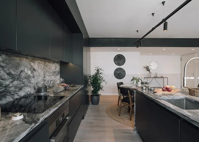 Ade - 2 Bedrooms And Parking In Alcantara Lizbona