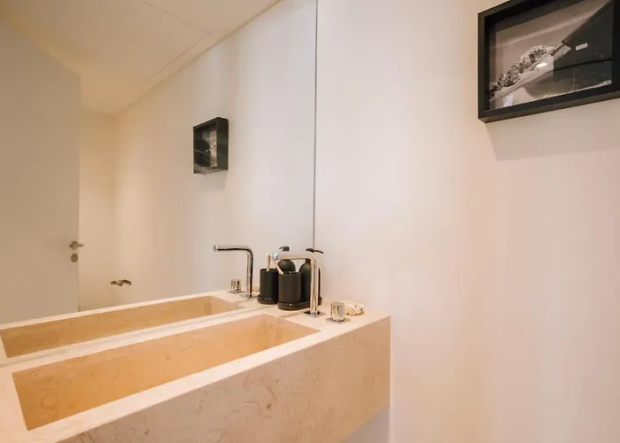 Ade - 2 Bedrooms And Parking In Alcantara شقة *